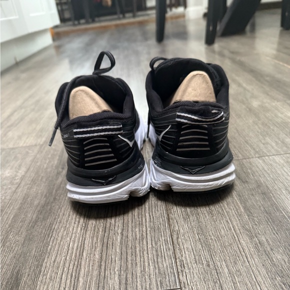 HOKA Bondi 7 Women’s Running Shoes - Picture 8 of 15